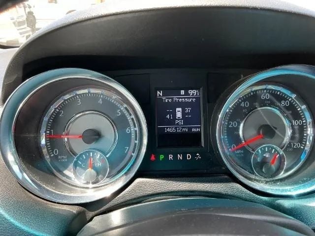 2011 Chrysler Town & Country Limited Minivan 4D