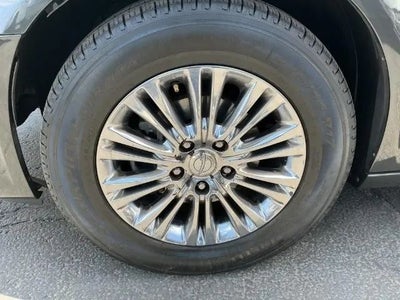 2011 Chrysler Town & Country Limited Minivan 4D