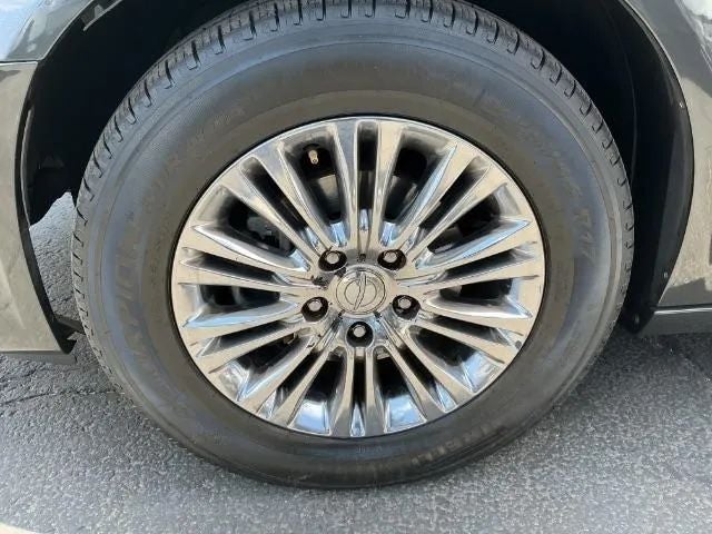 2011 Chrysler Town & Country Limited Minivan 4D