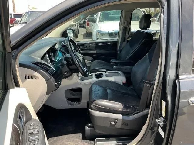 2011 Chrysler Town & Country Limited Minivan 4D