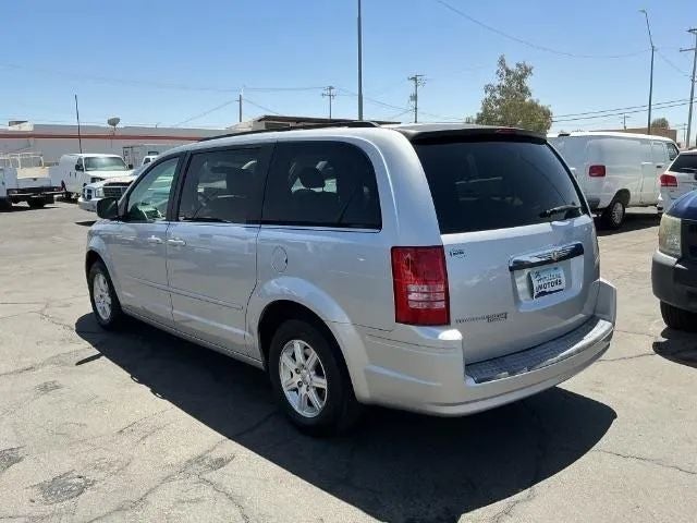 2008 Chrysler Town & Country Touring Minivan 4D