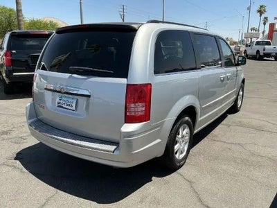 2008 Chrysler Town & Country Touring Minivan 4D