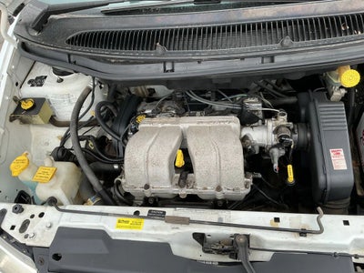 1996 Dodge Caravan .