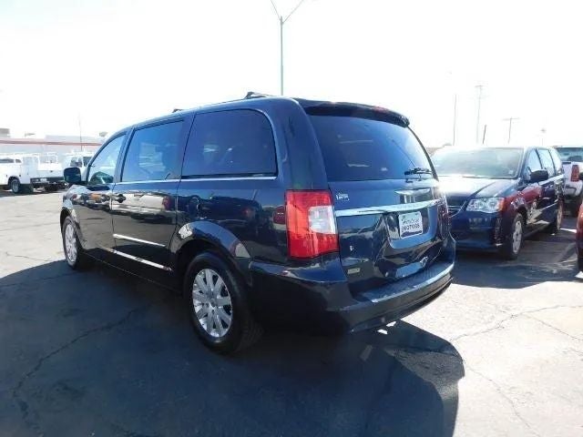 2014 Chrysler Town & Country Touring Minivan 4D