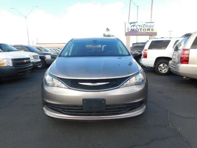 2017 Chrysler Pacifica Touring Minivan 4D
