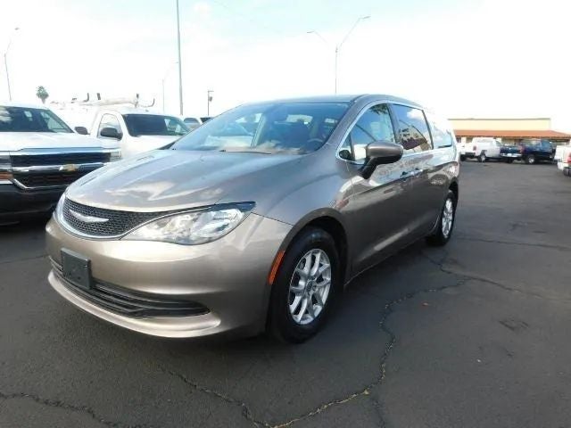 2017 Chrysler Pacifica Touring Minivan 4D