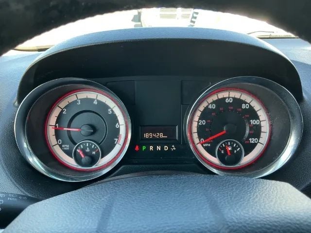 2013 Dodge Grand Caravan Passenger SXT Minivan 4D