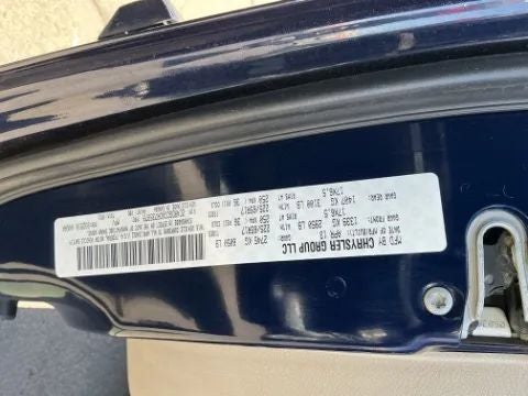 2013 Dodge Grand Caravan Passenger SXT Minivan 4D