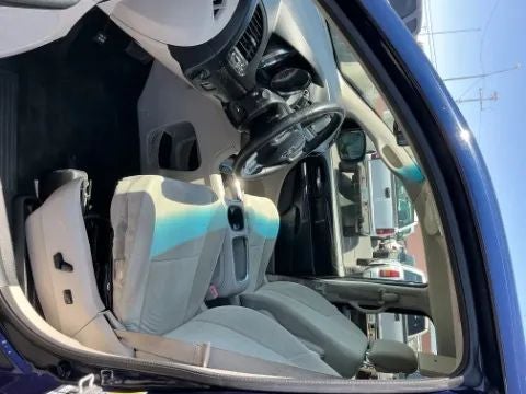 2013 Dodge Grand Caravan Passenger SXT Minivan 4D