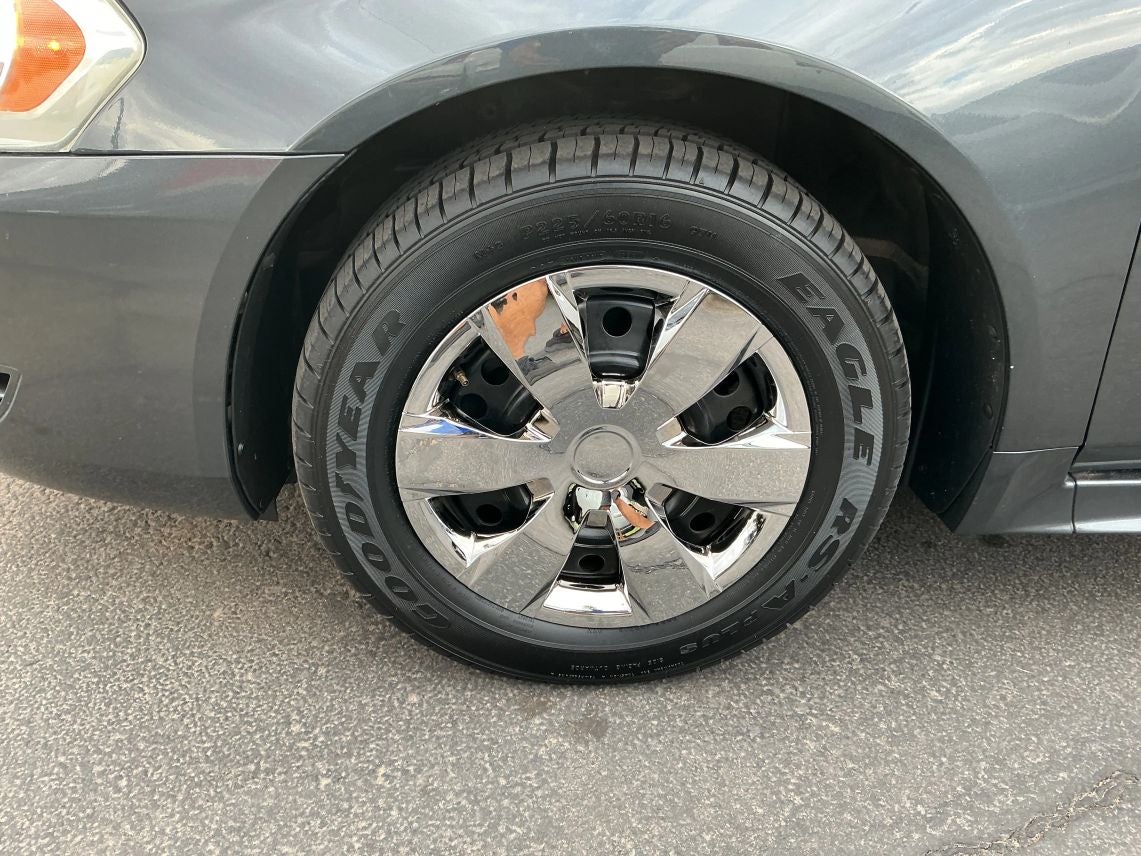 2011 Chevrolet Impala LS Sedan 4D