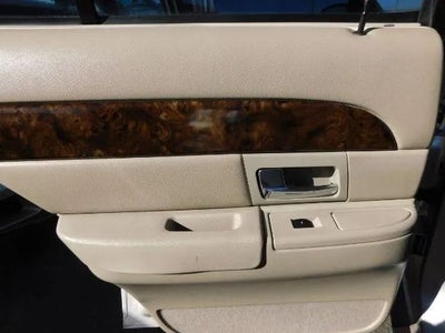 2010 Mercury Grand Marquis SEDAN 4-DR LS