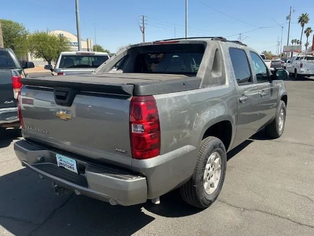 2008 Chevrolet Avalanche LT Sport Utility Pickup 4D 5 1/4 ft