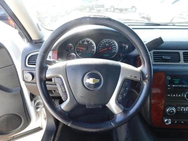 2011 Chevrolet Avalanche SPORT UTILITY 4-DR LS 2WD
