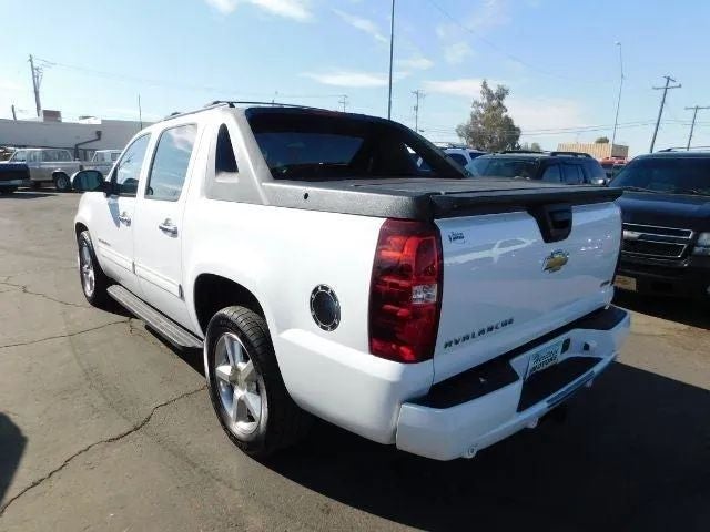 2011 Chevrolet Avalanche SPORT UTILITY 4-DR LS 2WD