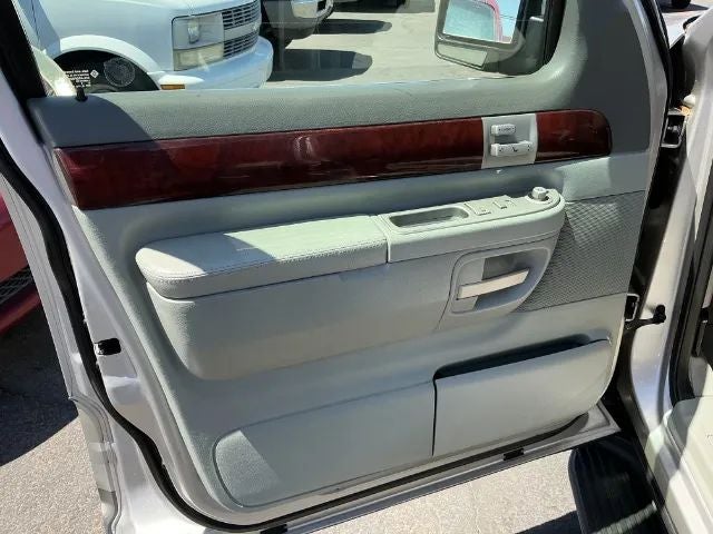 2003 Lincoln Aviator Sport Utility 4D