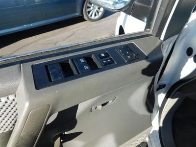 2004 Nissan Pathfinder Armada SE Sport Utility 4D