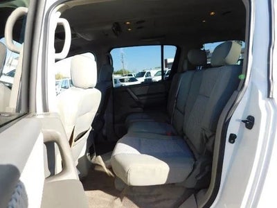 2004 Nissan Pathfinder Armada SE Sport Utility 4D