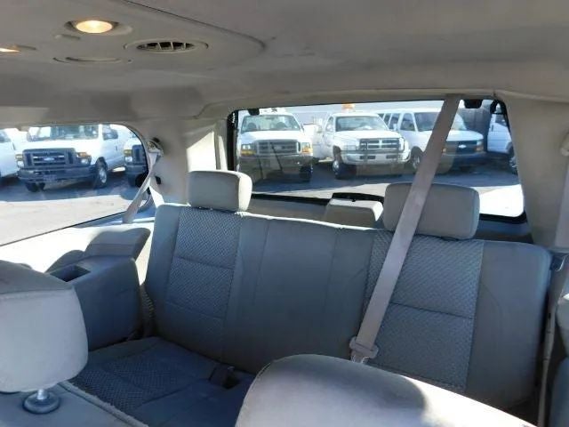 2004 Nissan Pathfinder Armada SE Sport Utility 4D