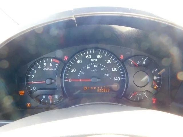 2004 Nissan Pathfinder Armada SE Sport Utility 4D