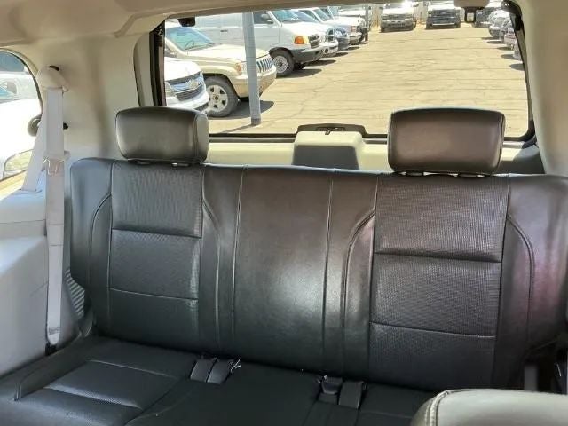 2004 Nissan Pathfinder Armada LE Sport Utility 4D