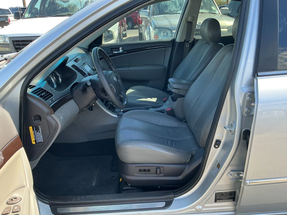 2009 Hyundai Sonata Limited Sedan 4D