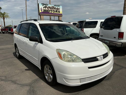 2004 Toyota Sienna LE Minivan 4D