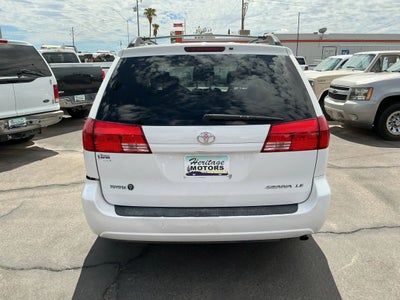 2004 Toyota Sienna LE Minivan 4D