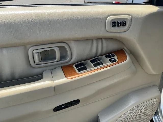 2002 INFINITI QX QX4 Sport Utility 4D