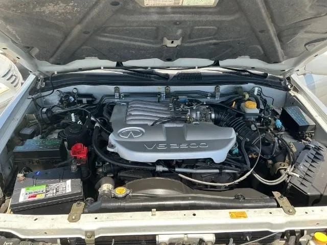 2002 INFINITI QX QX4 Sport Utility 4D