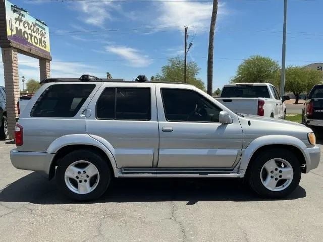2002 INFINITI QX QX4 Sport Utility 4D