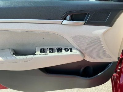 2017 Hyundai Elantra SE Sedan 4D