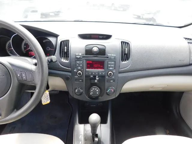 2010 Kia Forte LX Sedan 4D